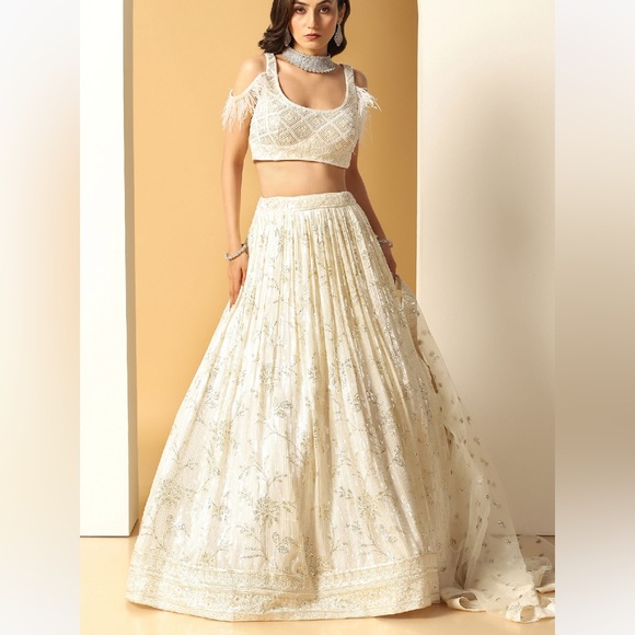 MEENAGURNAM Ivory Lehenga Georgette Embellished Thread Sequin Work - Picture 4 of 4